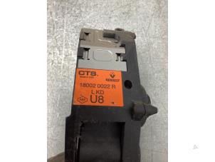 Gaspedalposition Sensor van een Renault Megane III Berline (BZ) 1.4 16V TCe 130 2010