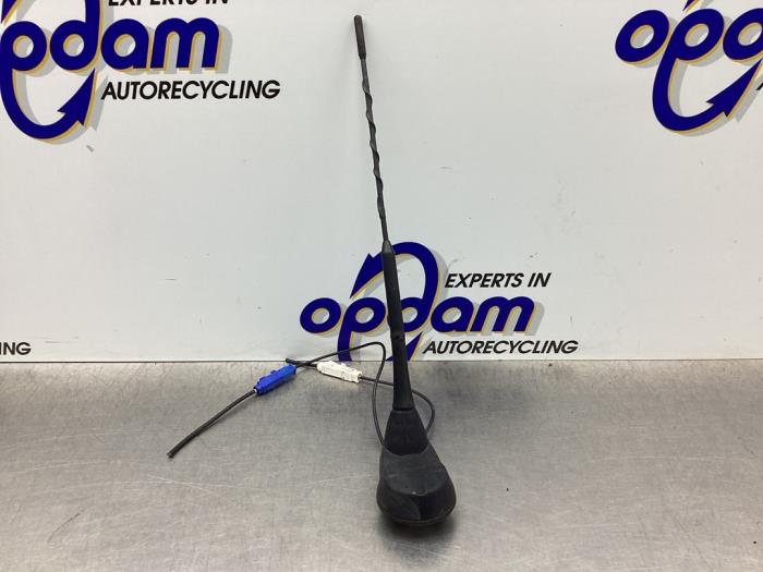 Używane Antena Seat Ibiza IV SC (6J1) 1.0 EcoTSI 12V Cena € 50,00 Procedura marży oferowane przez Gebr Opdam B.V.