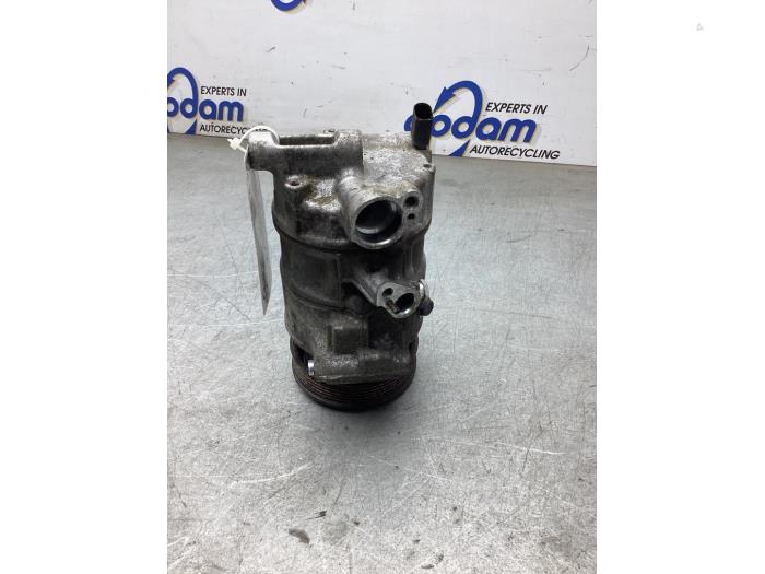 Usagé Pompe clim Volkswagen Passat Variant (3G5) 1.4 TSI 16V Prix € 150,00 Règlement à la marge proposé par Gebr Opdam B.V.