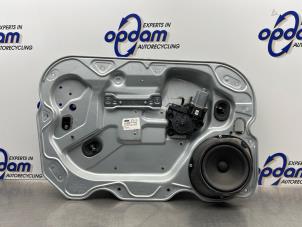 Usados Mecanismo de ventanilla de 4 puertas izquierda delante Ford Focus 2 Wagon 1.6 16V Precio € 60,00 Norma de margen ofrecido por Gebr Opdam B.V.