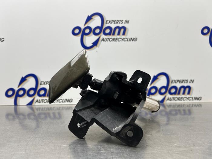 Używane Spryskiwacz reflektorów Citroen C4 Picasso (UD/UE/UF) 1.6 HDiF 16V 110 Cena € 50,00 Procedura marży oferowane przez Gebr Opdam B.V.