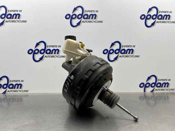 Usagé Servo frein Opel Astra J Sports Tourer (PD8/PE8/PF8) 1.6 16V Prix € 125,00 Règlement à la marge proposé par Gebr Opdam B.V.