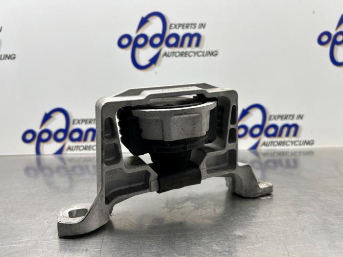 Used Engine mount Ford Focus 2 Wagon 1.6 16V Price € 30,00 Margin scheme offered by Gebr Opdam B.V.