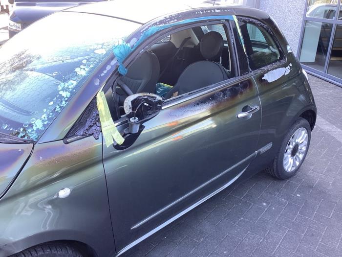 Begagnade Dörr, 2-dörrars, vänster Fiat 500 (312) 0.9 TwinAir 85 Pris € 250,00 Marginaltabell erbjuds av Gebr Opdam B.V.