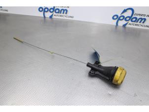 Used Oil dipstick Renault Laguna III (BT) 2.0 dCiF 16V 150 Price on request offered by Gebr Opdam B.V.