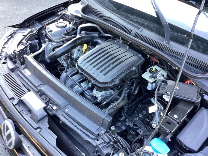 Engine Volkswagen Polo VI 1.0 12V BlueMotion Technology - CHYB