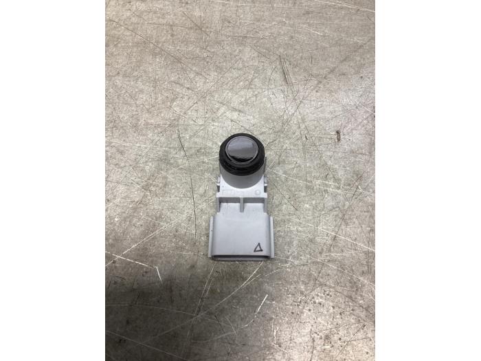 Usados Sensor PDC XPENG G9 RWD Std.Range 78 kWh, RWD Long Range 98 kWh Precio € 42,35 IVA incluido ofrecido por Gebr Opdam B.V.