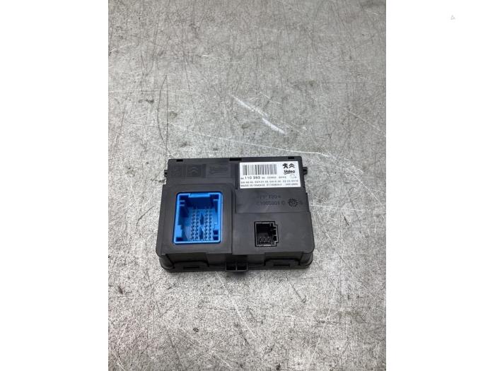 Używane Modul climatronic Toyota ProAce 2.0 D-4D 122 16V Worker Cena € 20,00 Procedura marży oferowane przez Gebr Opdam B.V.