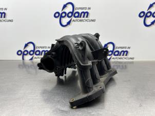 Usados Colector de admisión Peugeot 206 (2A/C/H/J/S) 1.4 XR,XS,XT,Gentry Precio € 50,00 Norma de margen ofrecido por Gebr Opdam B.V.