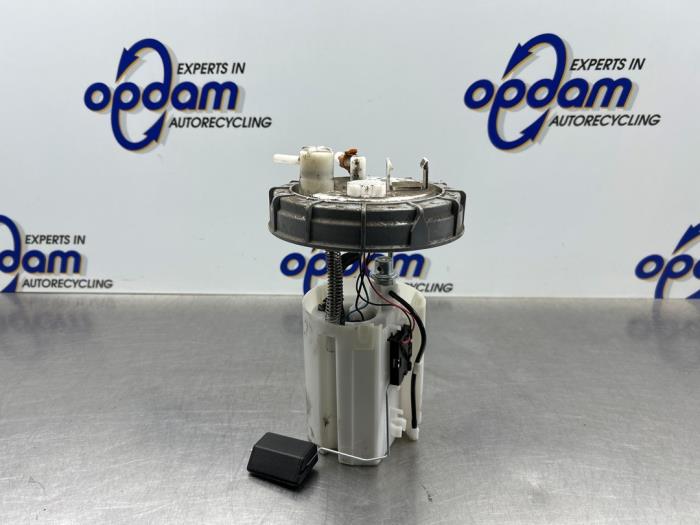 Gebrauchte Benzinpumpe Mitsubishi Space Star (A0) 1.0 12V Preis € 75,00 Margenregelung angeboten von Gebr Opdam B.V.