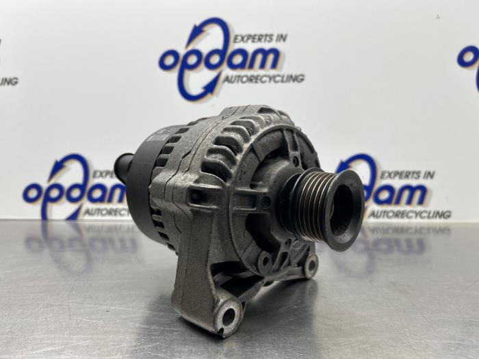 Begagnade Dynamo BMW 3 serie (E46/2) 320 Ci 24V Pris € 125,00 Marginaltabell erbjuds av Gebr Opdam B.V.