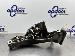 Usados Soporte de motor Volkswagen Polo V (6R) 1.2 TDI 12V BlueMotion Precio € 30,00 Norma de margen ofrecido por Gebr Opdam B.V.