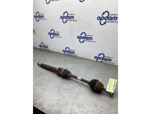 Usagé Arbre de transmission avant droit Ford B-Max (JK8) 1.0 EcoBoost 12V 100 Prix € 50,00 Règlement à la marge proposé par Gebr Opdam B.V.