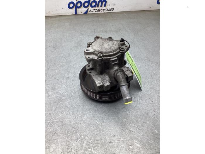 Usagé Pompe de direction BMW X1 (E84) xDrive 18d 2.0 16V Prix € 100,00 Règlement à la marge proposé par Gebr Opdam B.V.