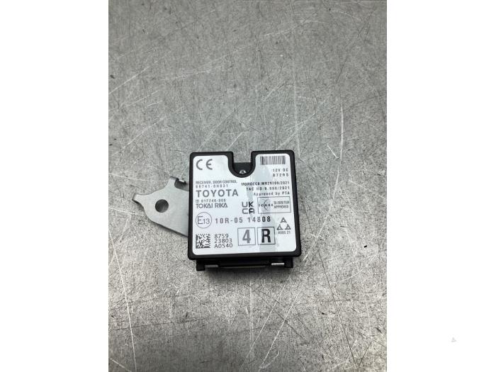 Gebrauchte Central electronic Modul Toyota Aygo X 1.0 12V VVT-i Preis € 50,00 Margenregelung angeboten von Gebr Opdam B.V.
