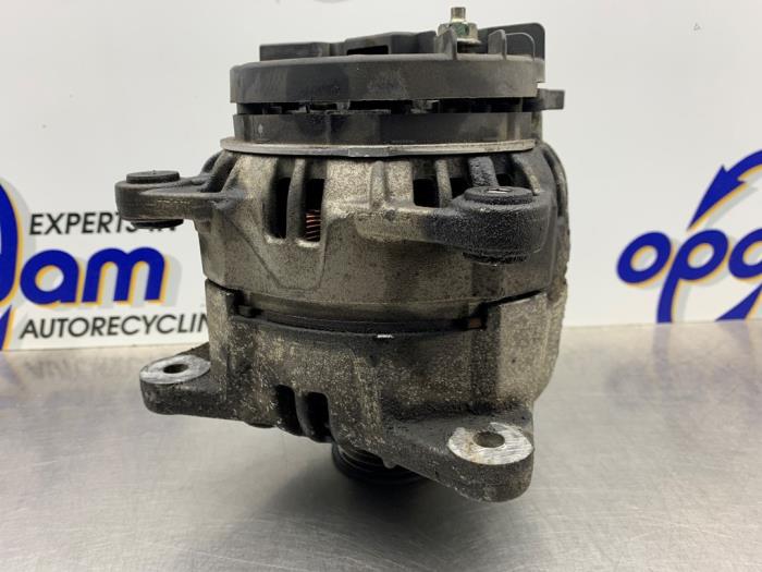 Begagnade Dynamo Renault Vel Satis (BJ) 2.0 16V Turbo Pris € 75,00 Marginaltabell erbjuds av Gebr Opdam B.V.