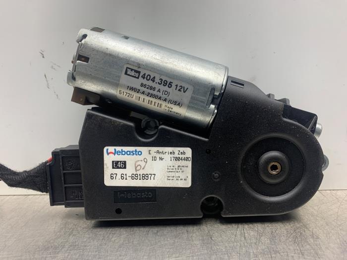 Używane Silnik szyberdachu BMW Mini (R50/53) 1.6 16V Cooper Cena € 100,00 Procedura marży oferowane przez Gebr Opdam B.V.