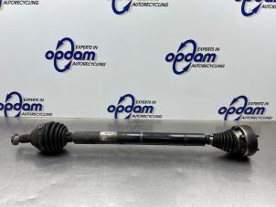 Usados Eje de transmisión derecha delante Skoda Fabia II Combi 1.2 TDI 12V Greenline Precio € 40,00 Norma de margen ofrecido por Gebr Opdam B.V.
