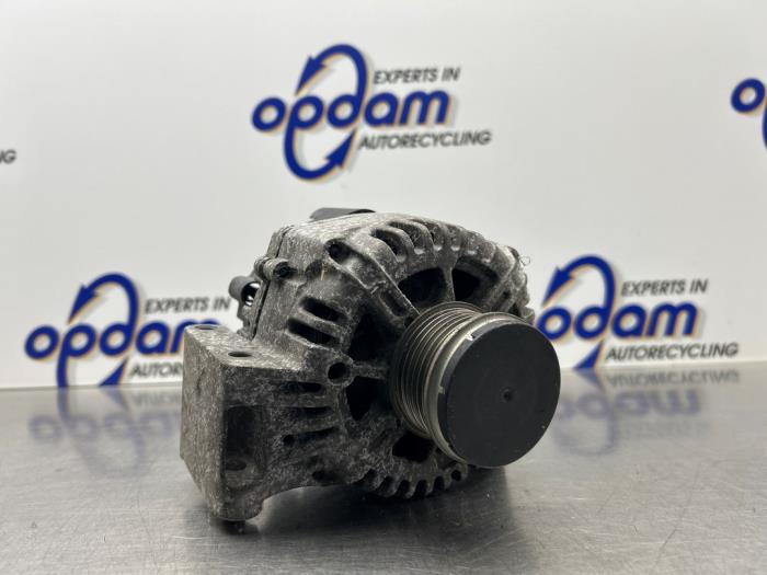 Gebrauchte Dynamo Opel Astra H SW (L35) 1.3 CDTI 16V Ecotec Preis € 75,00 Margenregelung angeboten von Gebr Opdam B.V.