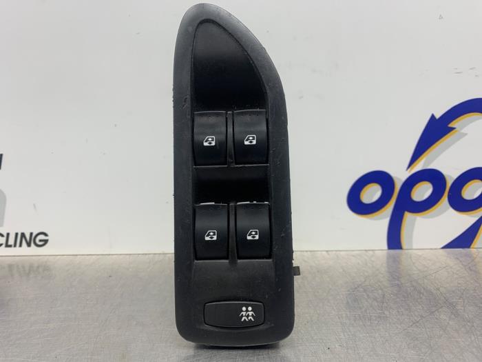 Usados Interruptor de ventanilla eléctrica Renault Vel Satis (BJ) 2.0 16V Turbo Precio € 30,00 Norma de margen ofrecido por Gebr Opdam B.V.