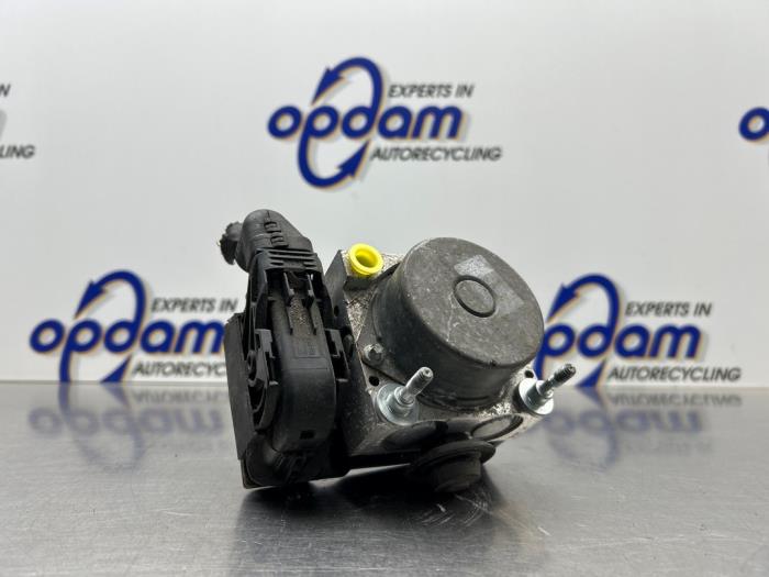 Begagnade ABS-pump Fiat 500 (312) 0.9 TwinAir 85 Pris € 150,00 Marginaltabell erbjuds av Gebr Opdam B.V.