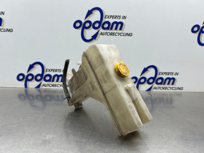 Coolant expansion tank