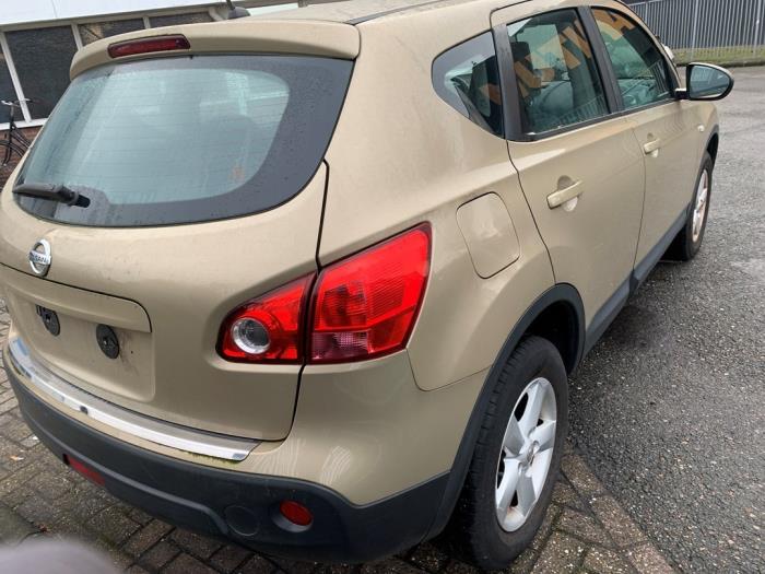Gebrauchte Hinterachse Vorderradantrieb Nissan Qashqai (J10) 2.0 16V Preis auf Anfrage angeboten von Gebr Opdam B.V.