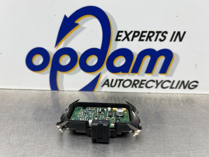 Begagnade Regnsensor Citroen C4 Picasso (UD/UE/UF) 1.6 16V THP Sensodrive Pris € 35,00 Marginaltabell erbjuds av Gebr Opdam B.V.