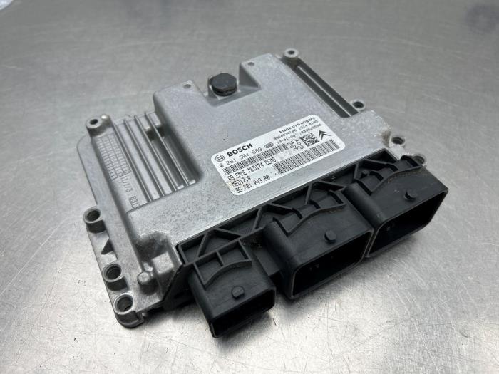 Engine management computer from a Citroën C4 Picasso (UD/UE/UF) 1.6 16V THP Sensodrive 2010