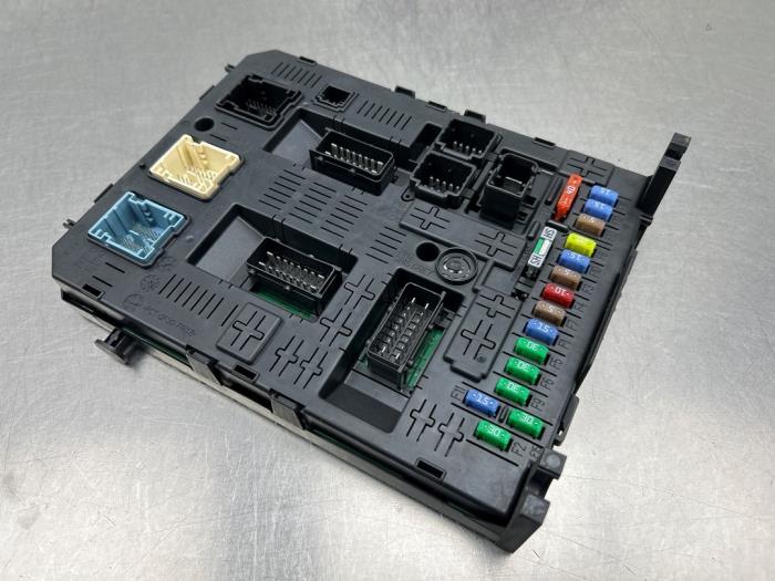 Engine management computer from a Citroën C4 Picasso (UD/UE/UF) 1.6 16V THP Sensodrive 2010