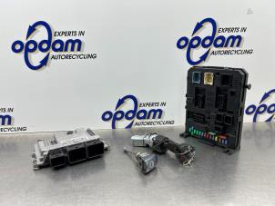 Engine management computer from a Citroën C4 Picasso (UD/UE/UF) 1.6 16V THP Sensodrive 2010