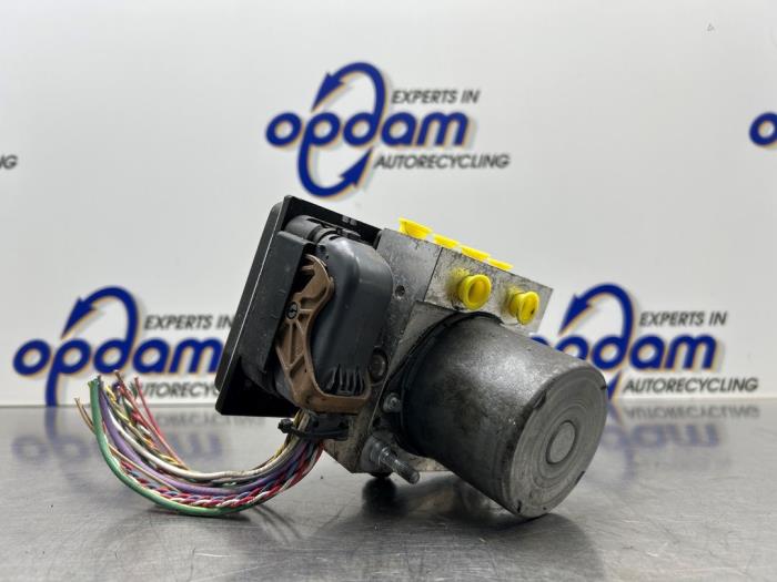 Usagé Bloc ABS Citroen C4 Grand Picasso (UA) 2.0 HDiF 16V 135 Prix € 150,00 Règlement à la marge proposé par Gebr Opdam B.V.