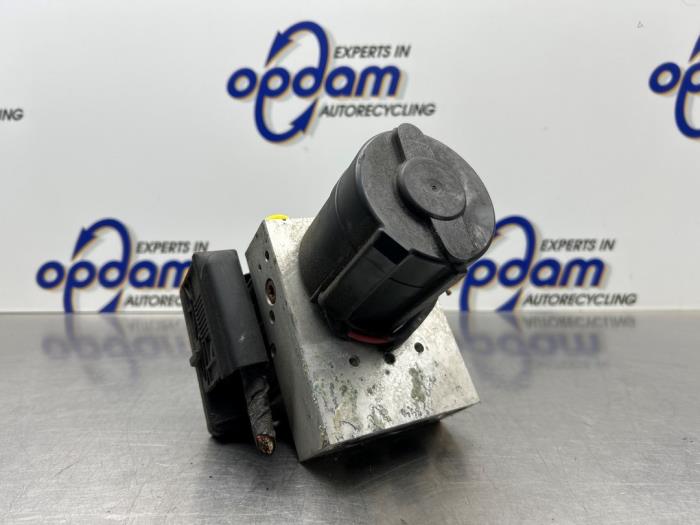 Gebrauchte ABS Pumpe Mercedes C Combi (S202) 2.4 C240T V6 18V Preis € 150,00 Margenregelung angeboten von Gebr Opdam B.V.