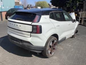 Usados Lado trasero (completo) Volvo EX30 Single Motor Extended Range 69 kWh Precio € 2.250,00 Norma de margen ofrecido por Gebr Opdam B.V.