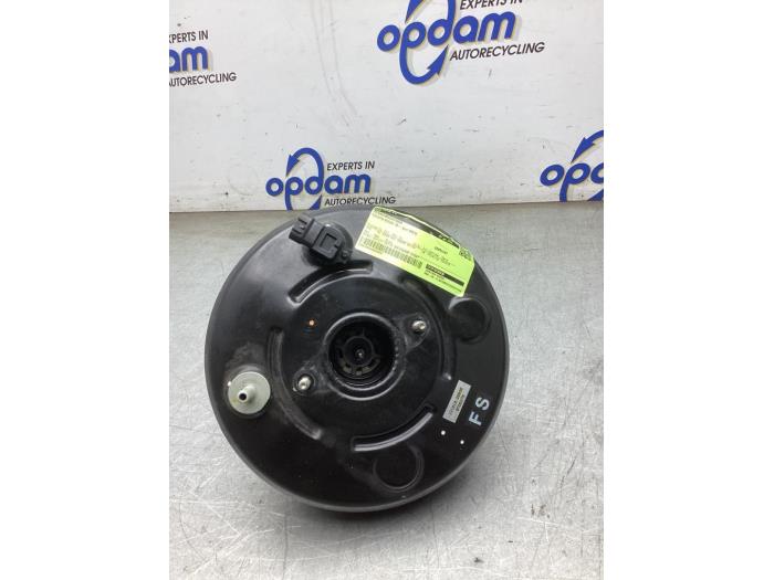 Usagé Assistant de freinage Toyota Hilux V/VI 2.4 D4D-F 16V 4x4 Prix € 181,50 Prix TTC proposé par Gebr Opdam B.V.