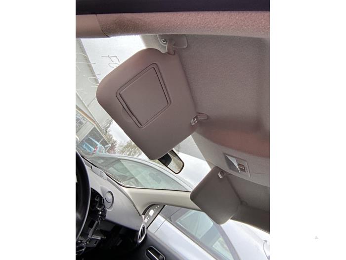 Gebrauchte Sonnenblende Mazda 2 (DE) 1.3 16V S-VT Preis € 50,00 Margenregelung angeboten von Gebr Opdam B.V.