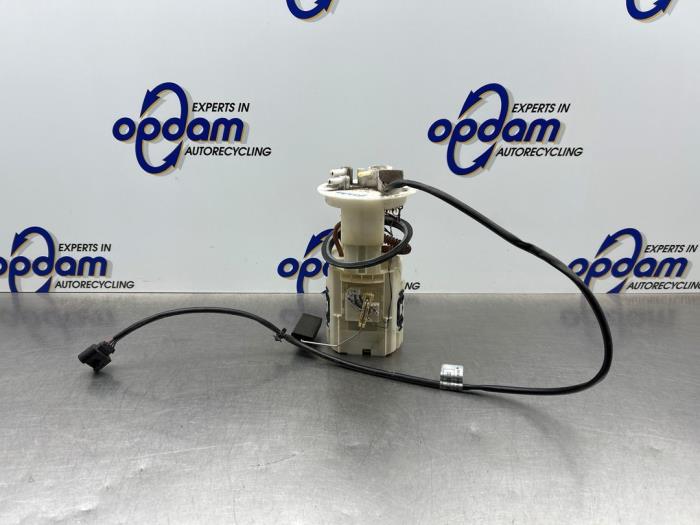Gebrauchte Benzinpumpe Mercedes A (W168) 1.4 A-140 Preis € 75,00 Margenregelung angeboten von Gebr Opdam B.V.