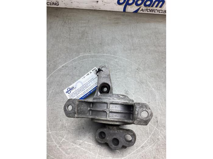 Used Engine mount Opel Meriva (B) 1.4 Turbo 16V ecoFLEX Price € 25,00 Margin scheme offered by Gebr Opdam B.V.