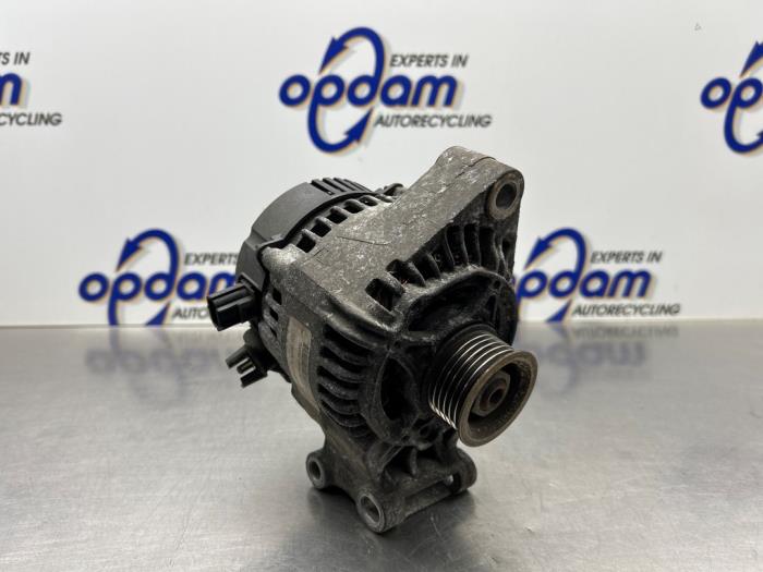 Begagnade Dynamo Ford Focus 1 Wagon 1.6 16V Pris € 50,00 Marginaltabell erbjuds av Gebr Opdam B.V.