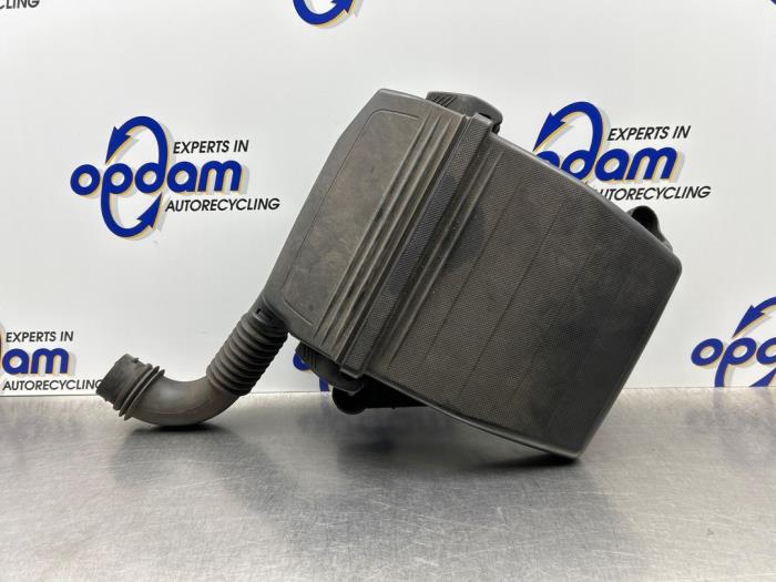 Begagnade Luftfilterhus Fiat Panda (169) 1.2 Fire Pris € 50,00 Marginaltabell erbjuds av Gebr Opdam B.V.