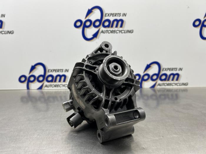 Begagnade Dynamo Ford Focus 2 1.6 16V Pris € 70,00 Marginaltabell erbjuds av Gebr Opdam B.V.