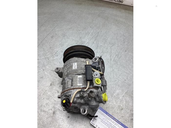 Gebrauchte Klimapumpe Mercedes GLA AMG (156.9) 2.0 45 AMG Turbo 16V Preis € 125,00 Margenregelung angeboten von Gebr Opdam B.V.