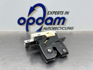 Used Tailgate lock mechanism Nissan Micra (K12) 1.2 16V Price € 35,00 Margin scheme offered by Gebr Opdam B.V.
