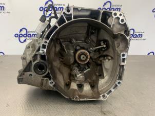 Usados Caja de cambios Renault Clio IV (5R) 0.9 Energy TCE 90 12V Precio € 550,00 Norma de margen ofrecido por Gebr Opdam B.V.