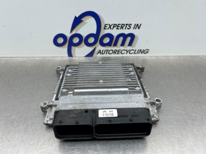 Used Engine management computer Kia Carens III (FG) 2.0i CVVT 16V Price € 100,00 Margin scheme offered by Gebr Opdam B.V.