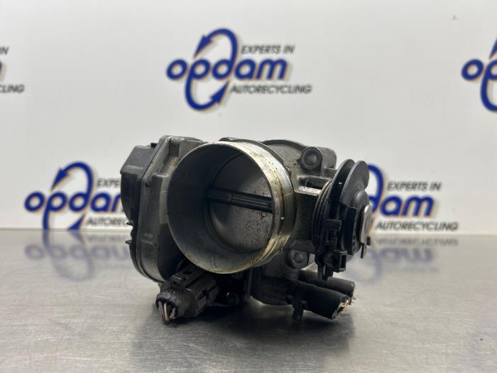 Gebrauchte Drosselklappengehäuse Volkswagen Golf IV (1J1) 2.3 V5 GTI Preis € 50,00 Margenregelung angeboten von Gebr Opdam B.V.
