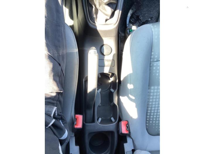 Używane Dzwignia hamulca postojowego Chevrolet Aveo (300) 1.2 16V Cena € 35,00 Procedura marży oferowane przez Gebr Opdam B.V.