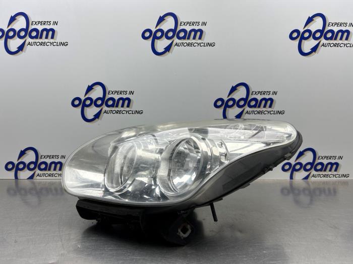 Używane Reflektor lewy Fiat Doblo Cargo (263) 1.3 MJ 16V Euro 4 Cena € 75,00 Procedura marży oferowane przez Gebr Opdam B.V.