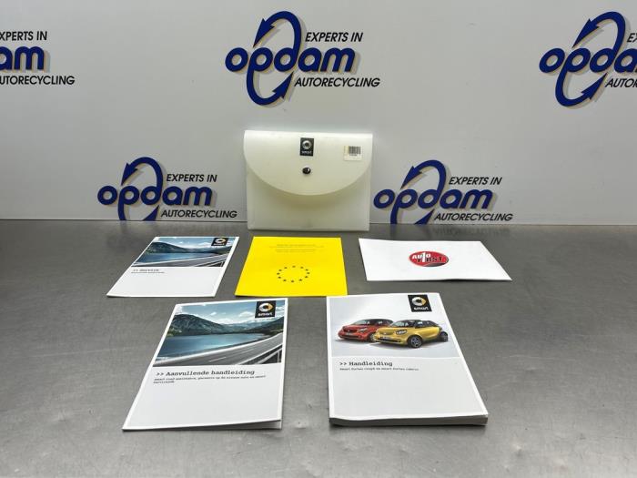 Używane Instrukcja Smart Fortwo Coupé (453.3) 1.0 12V Cena € 40,00 Procedura marży oferowane przez Gebr Opdam B.V.