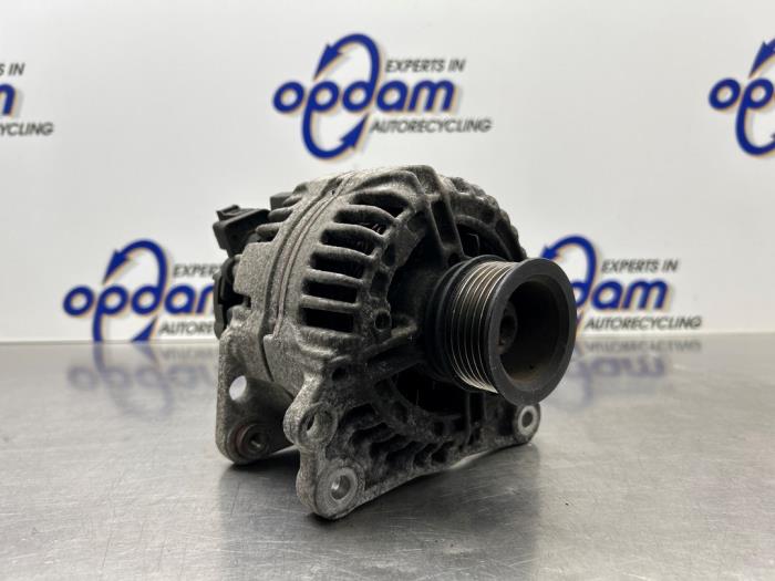 Begagnade Dynamo Audi A2 (8Z0) 1.4 16V Pris € 60,00 Marginaltabell erbjuds av Gebr Opdam B.V.